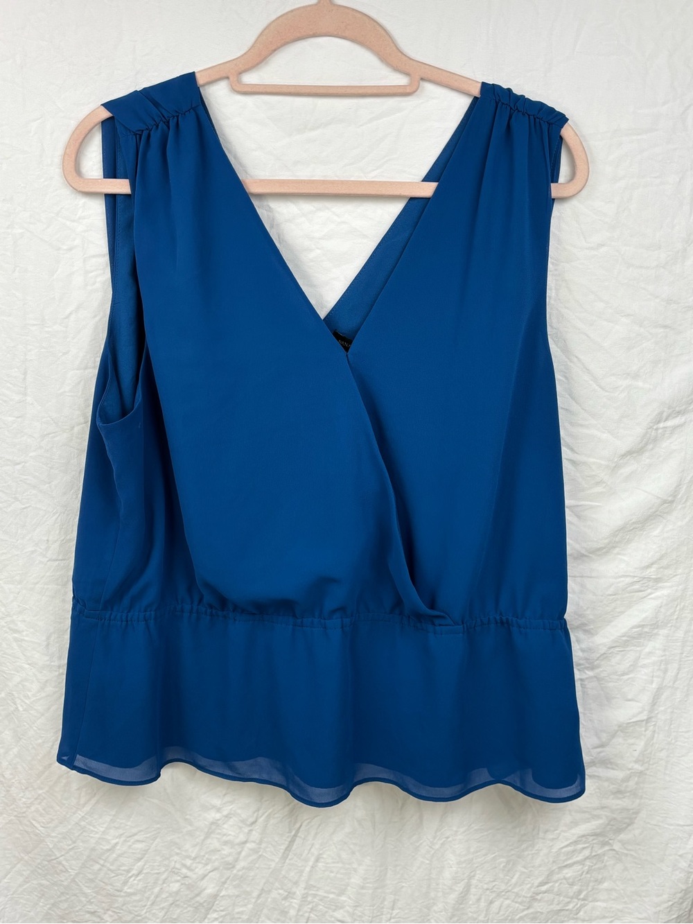 Banana Republic women’s XL Royal Blue V-Neck Sleeveless Peplum Tank